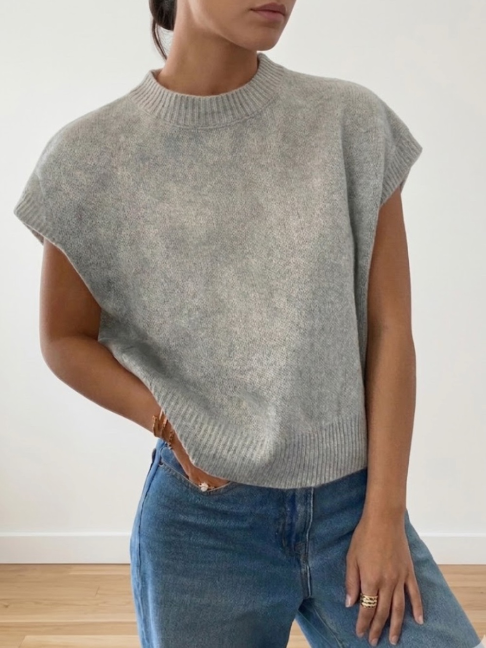 Sleeveless Soft Knit Sweater Vest with Ribbed Hem, Grey XS NWT